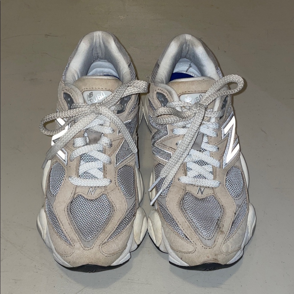 New Balance Women's Sneakers in Light Gray and White